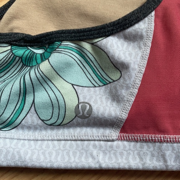 Lululemon y-flow bra - Picture 3 of 5